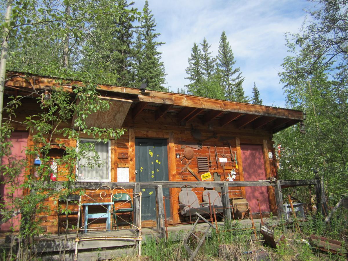 Dawson City River Hostel Buitenkant foto